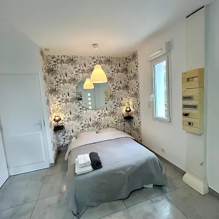 Micro Maison Centre Ville/plage A Pied * Royan