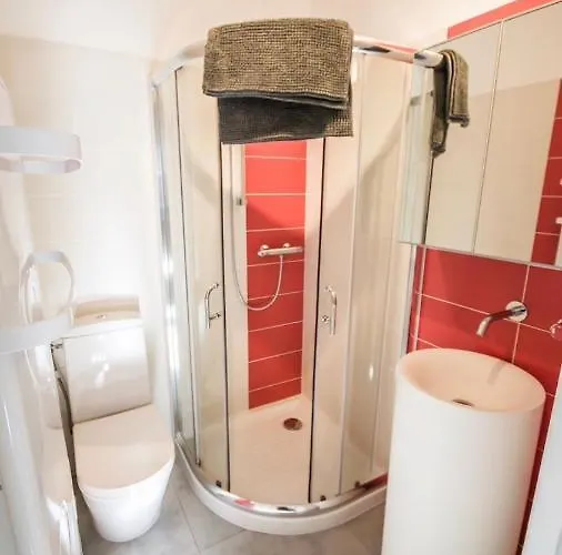 Micro Maison Centre Ville/plage A Pied Royan